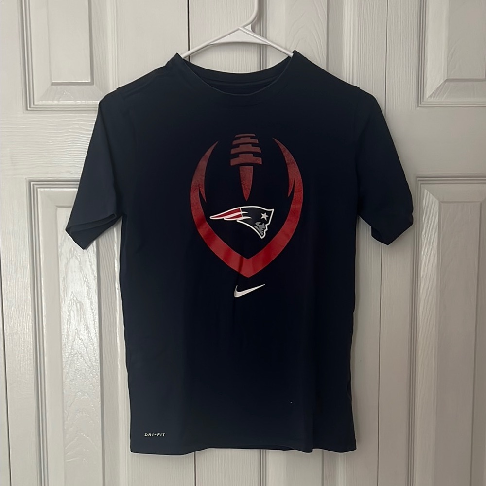 Nike Blue T-Shirt with Red Patriots Graphic